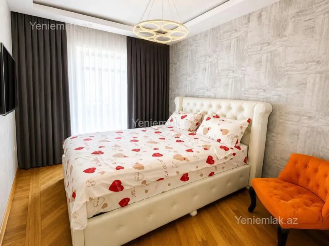 Satılır 2 otaqlı yeni tikili 70 m²