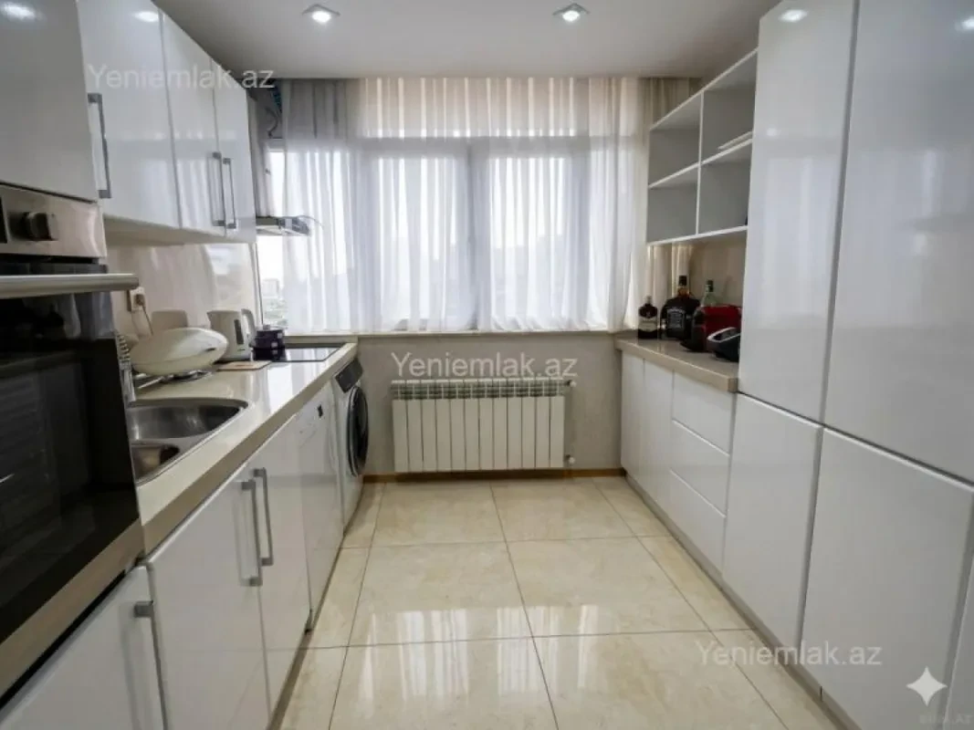 Satılır 2 otaqlı yeni tikili 70 m²