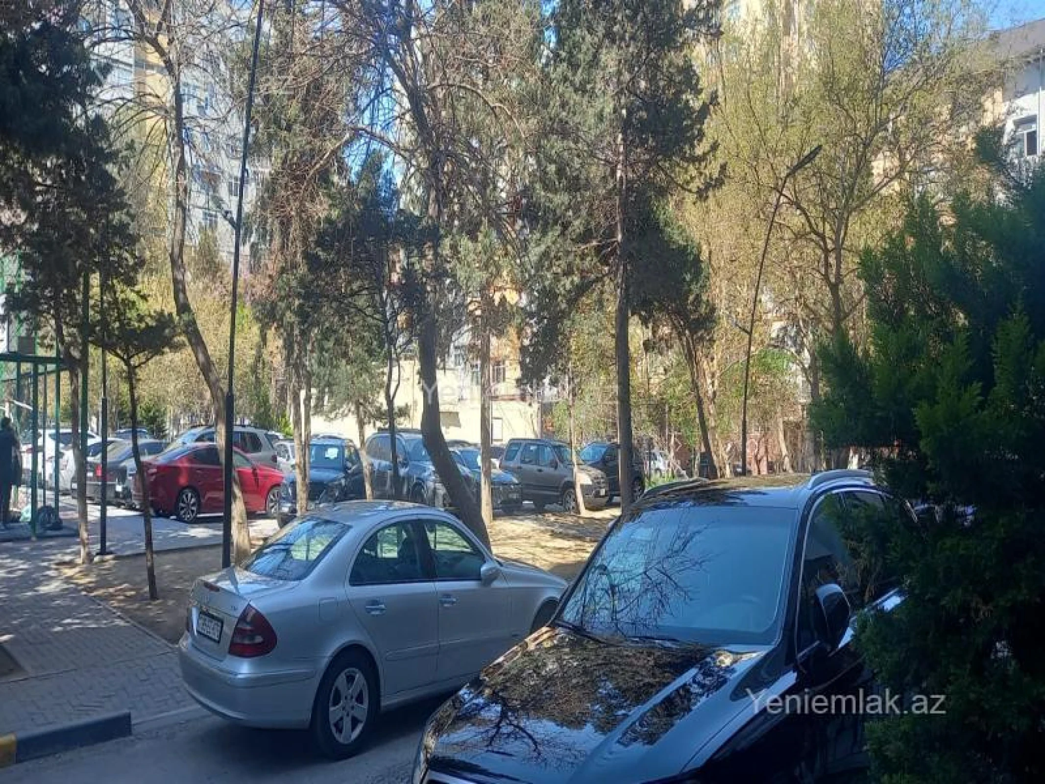 Satılır 1 otaqlı köhnə tikili 50 m²