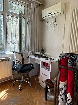 Satılır 1 otaqlı köhnə tikili 50 m²