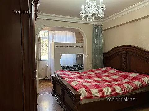 Satılır 1 otaqlı köhnə tikili 50 m²