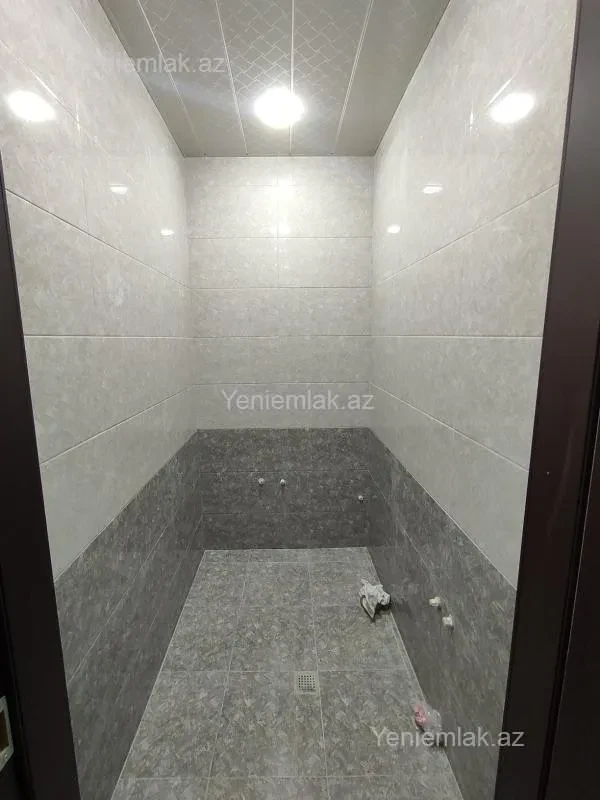 Satılır 3 otaqlı yeni tikili 115 m²