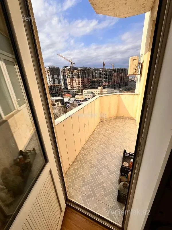 Satılır 4 otaqlı yeni tikili 135 m²