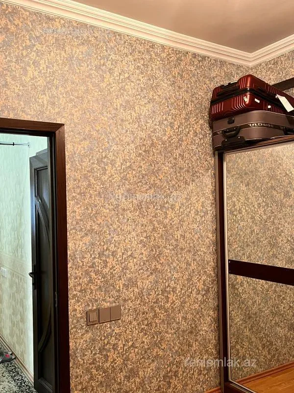 Satılır 4 otaqlı yeni tikili 135 m²