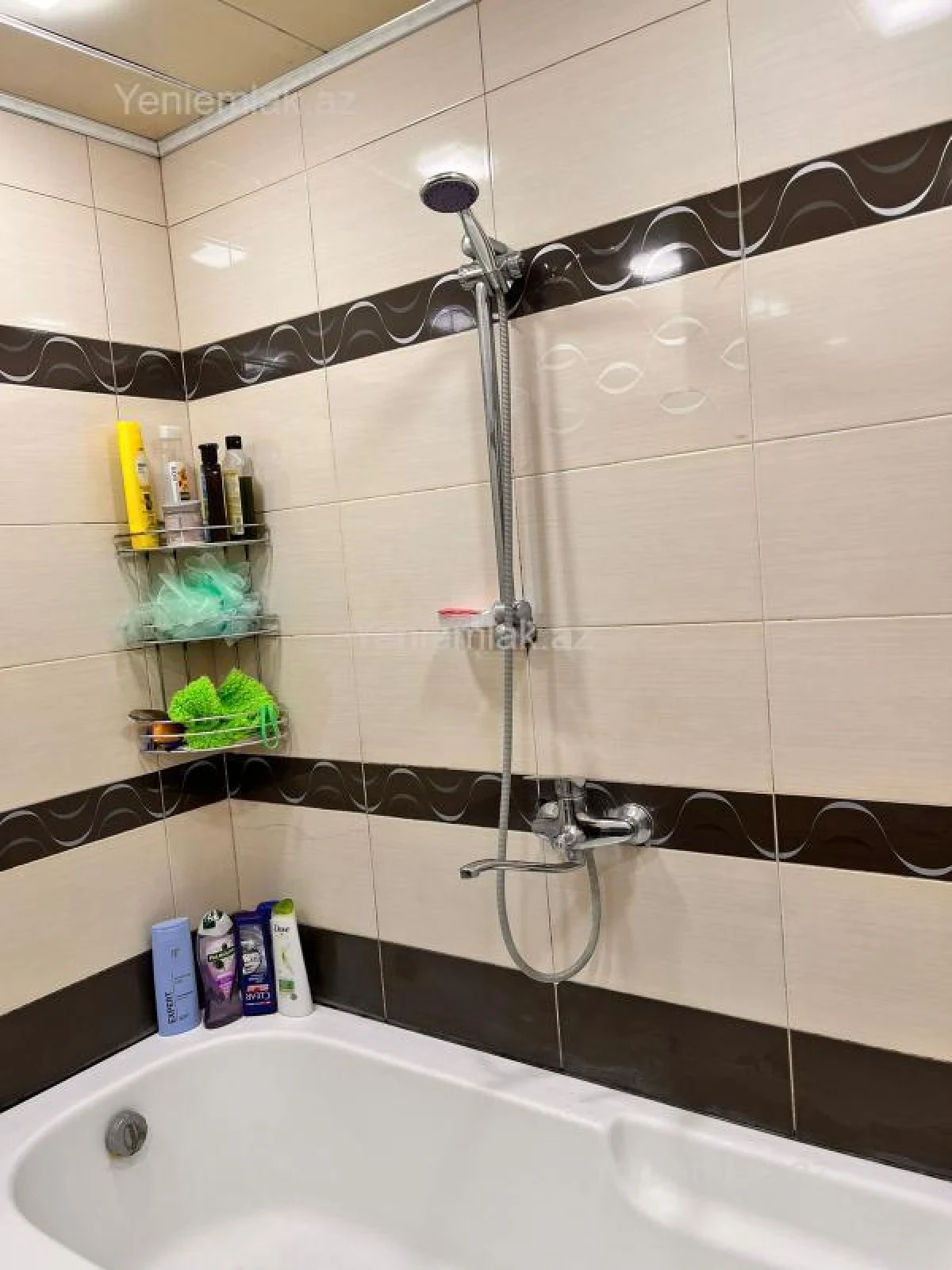 Satılır 4 otaqlı yeni tikili 135 m²