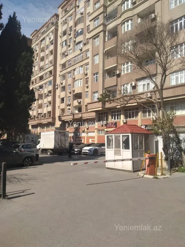 Satılır 3 otaqlı yeni tikili 150 m²