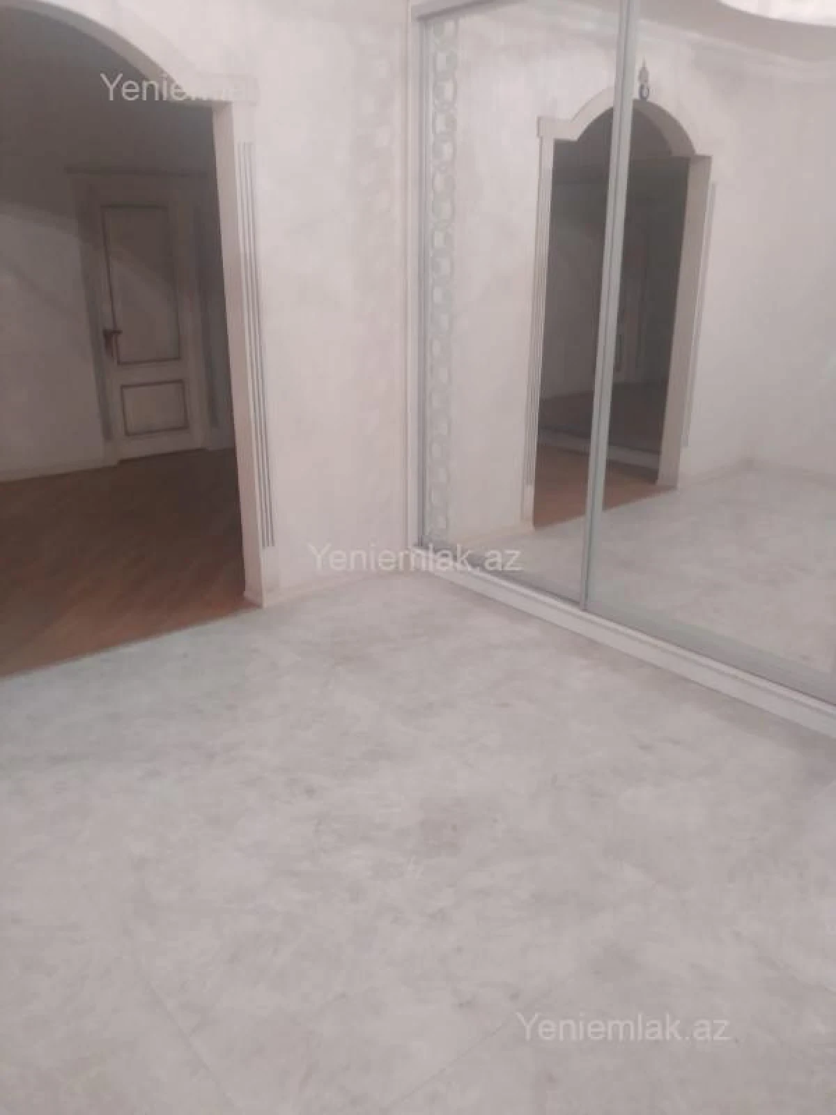 Satılır 3 otaqlı yeni tikili 150 m²