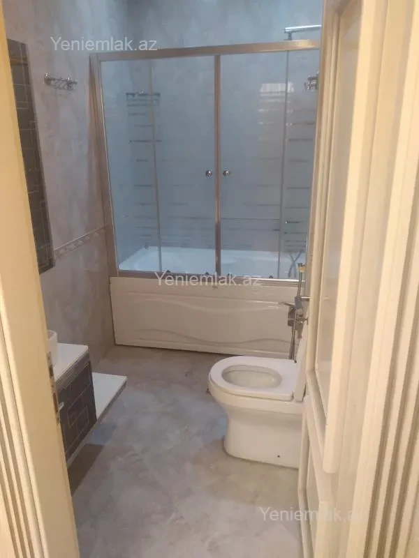 Satılır 3 otaqlı yeni tikili 150 m²