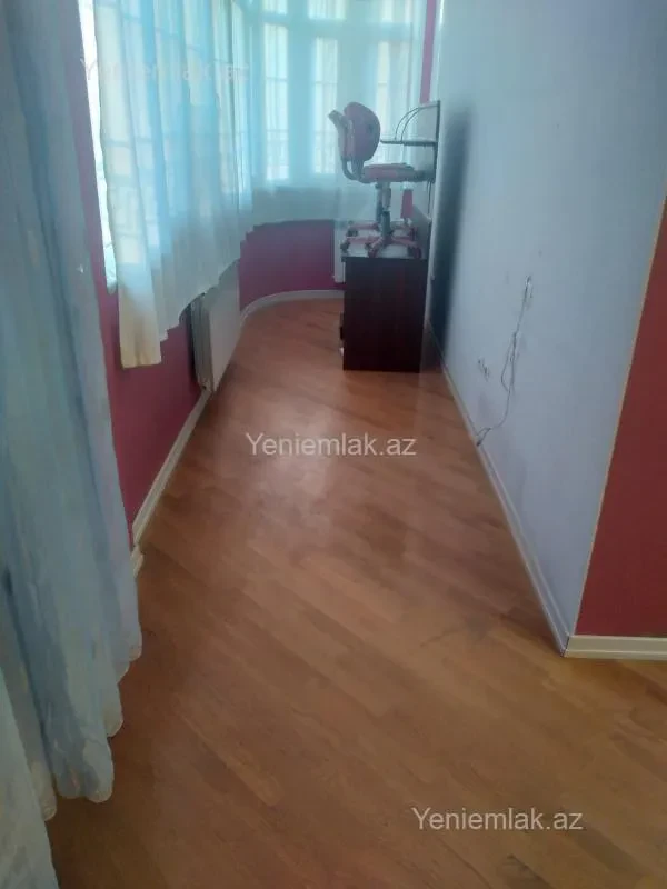 Satılır 3 otaqlı yeni tikili 150 m²