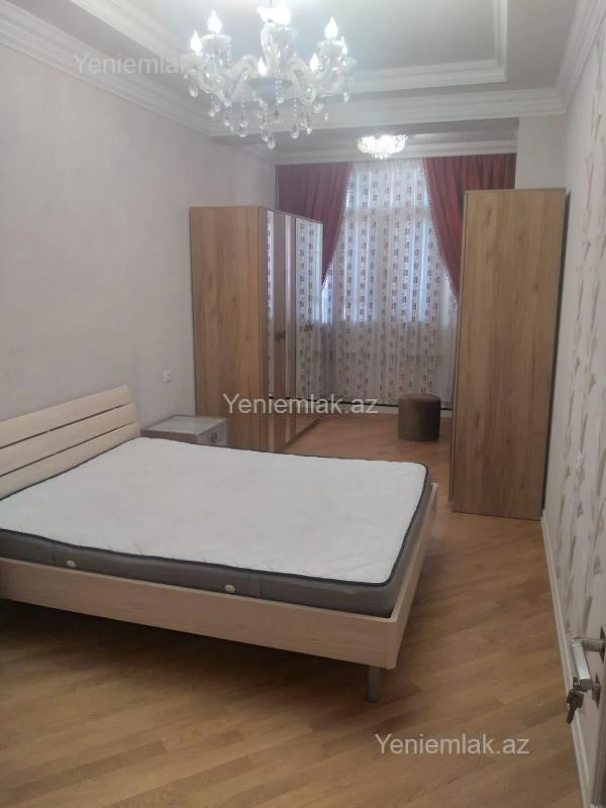 Satılır 3 otaqlı yeni tikili 150 m²