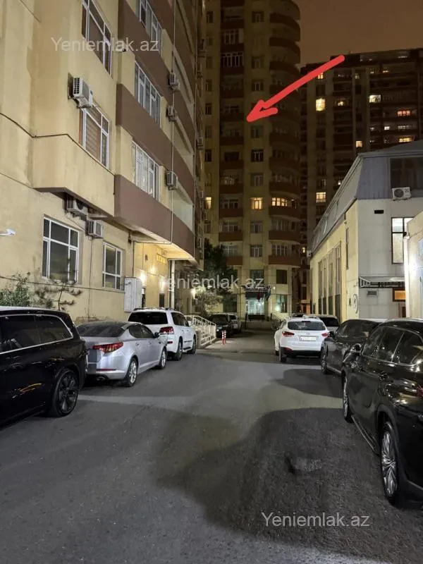 Satılır 4 otaqlı yeni tikili 175 m²