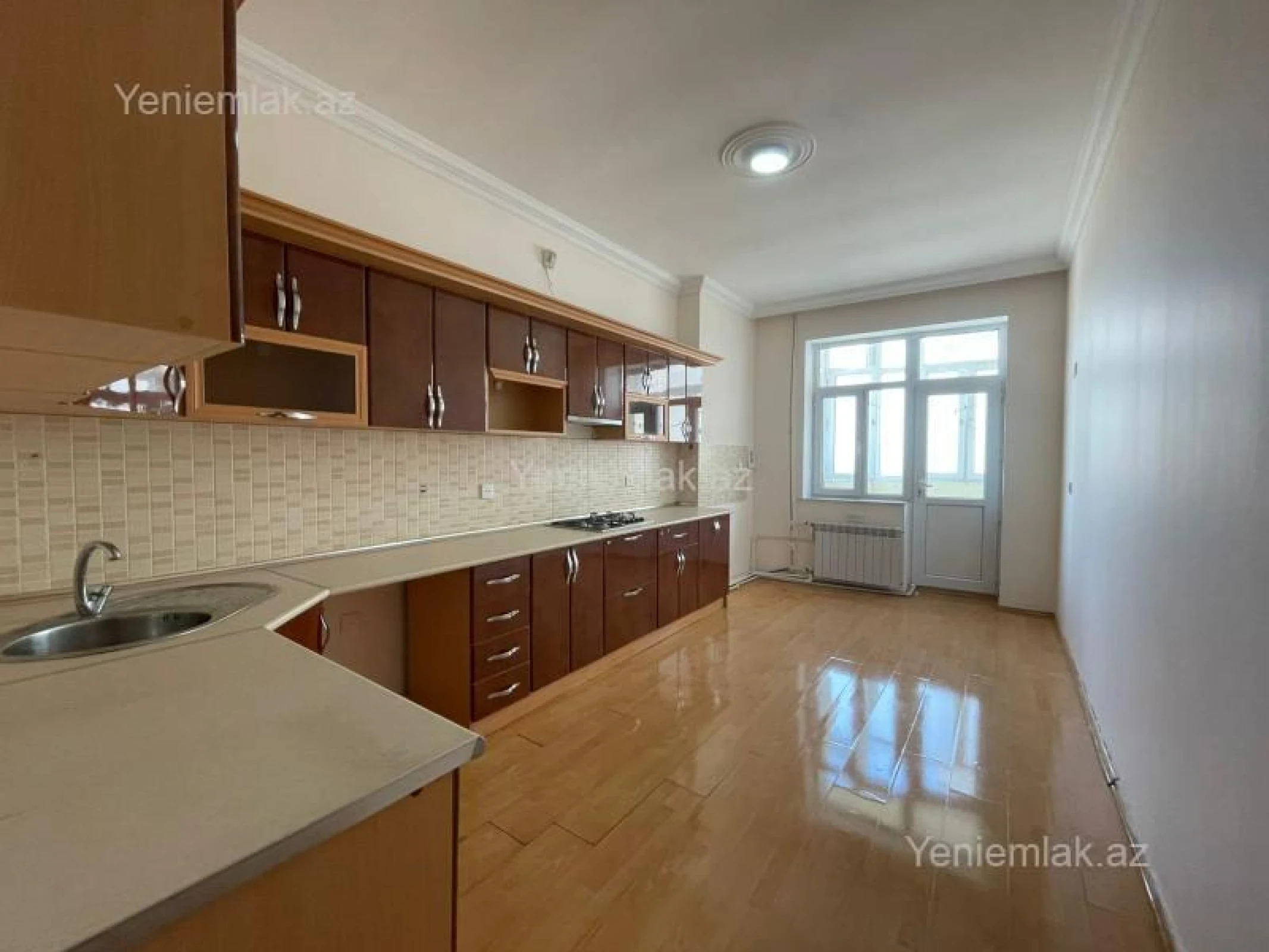 Satılır 3 otaqlı yeni tikili 117 m²