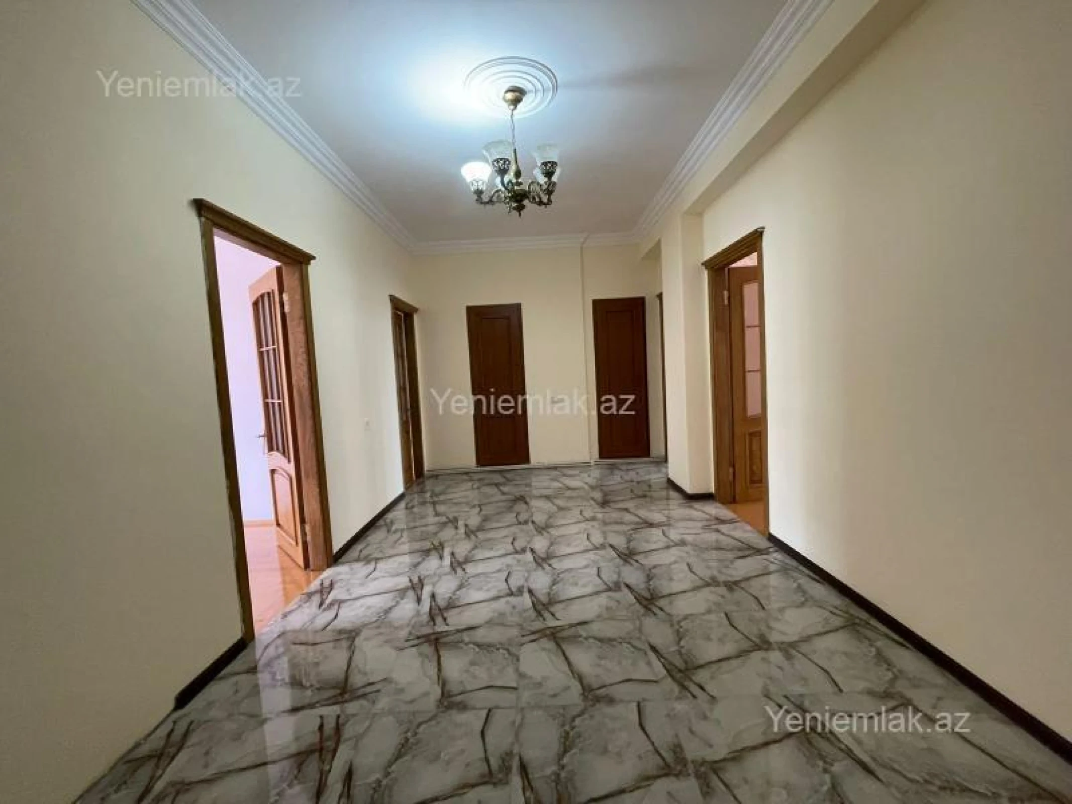 Satılır 3 otaqlı yeni tikili 117 m²