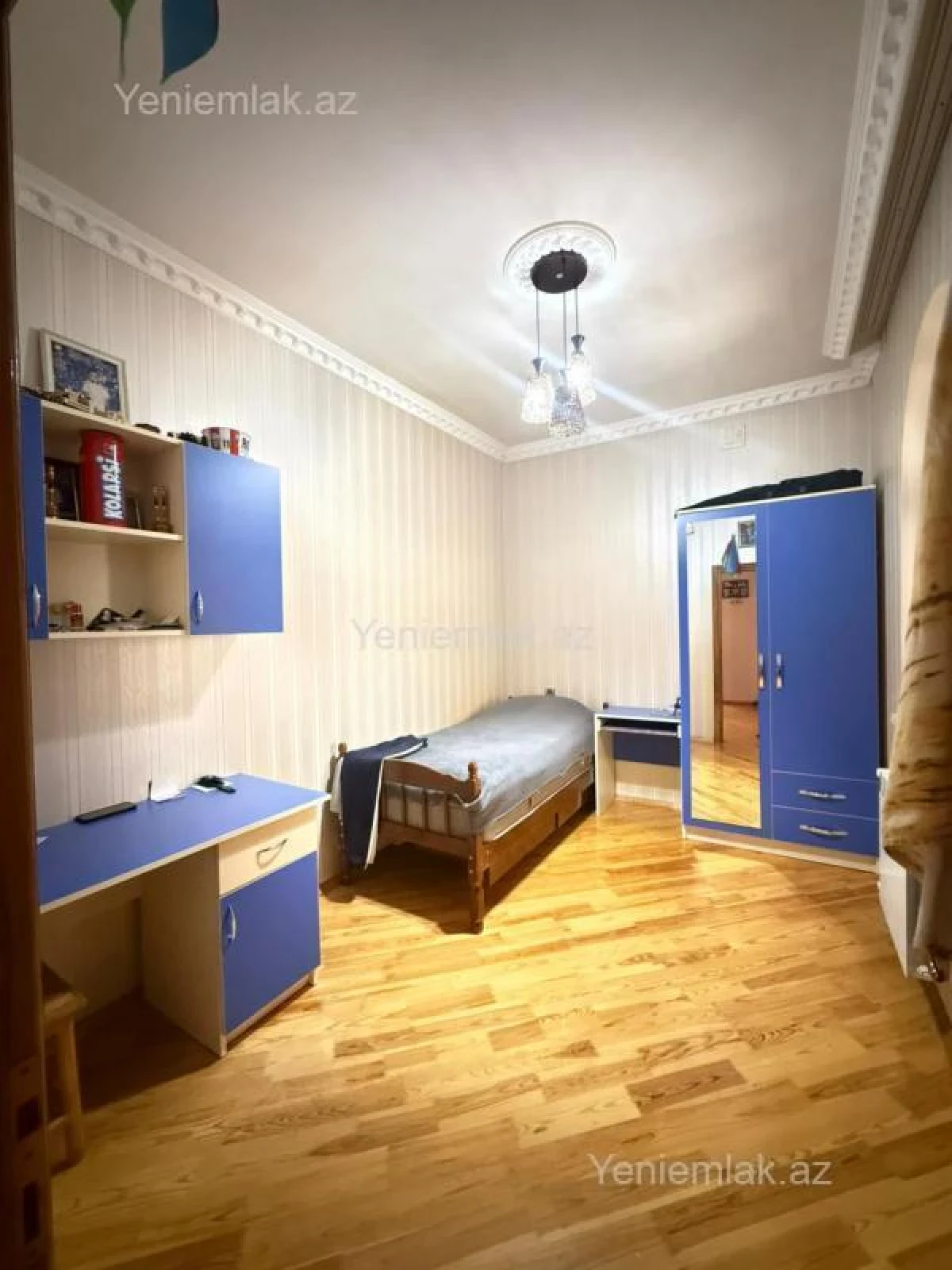 Satılır 9 otaqlı həyət evi 300 m²