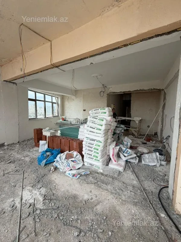 Satılır 3 otaqlı yeni tikili 125 m²