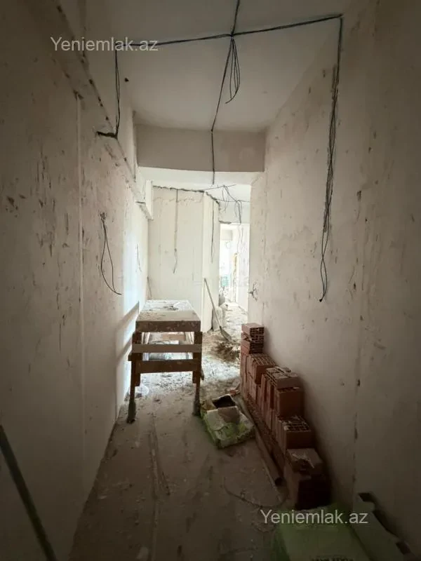 Satılır 3 otaqlı yeni tikili 125 m²