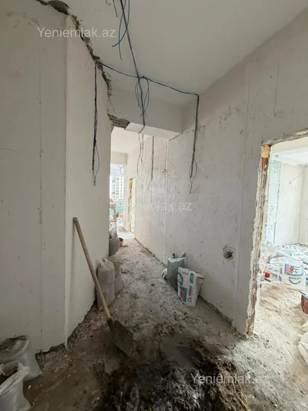 Satılır 3 otaqlı yeni tikili 125 m²