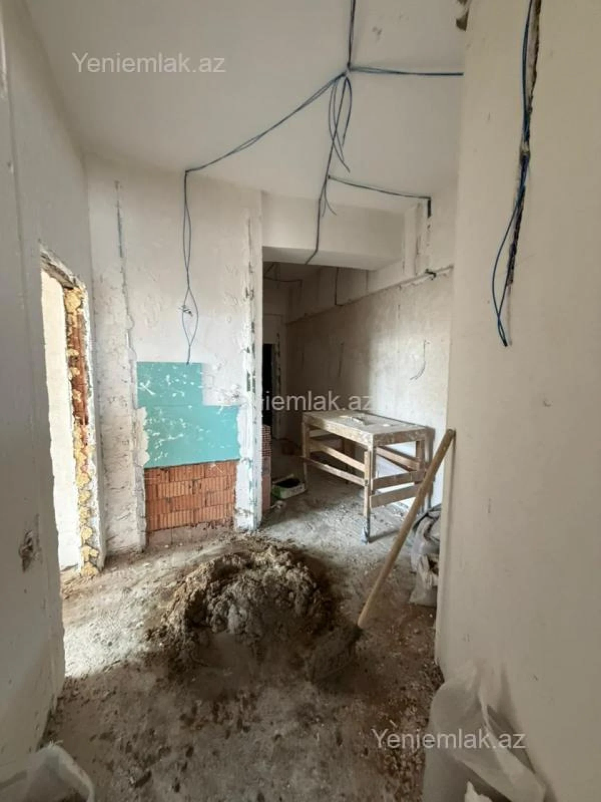 Satılır 3 otaqlı yeni tikili 125 m²