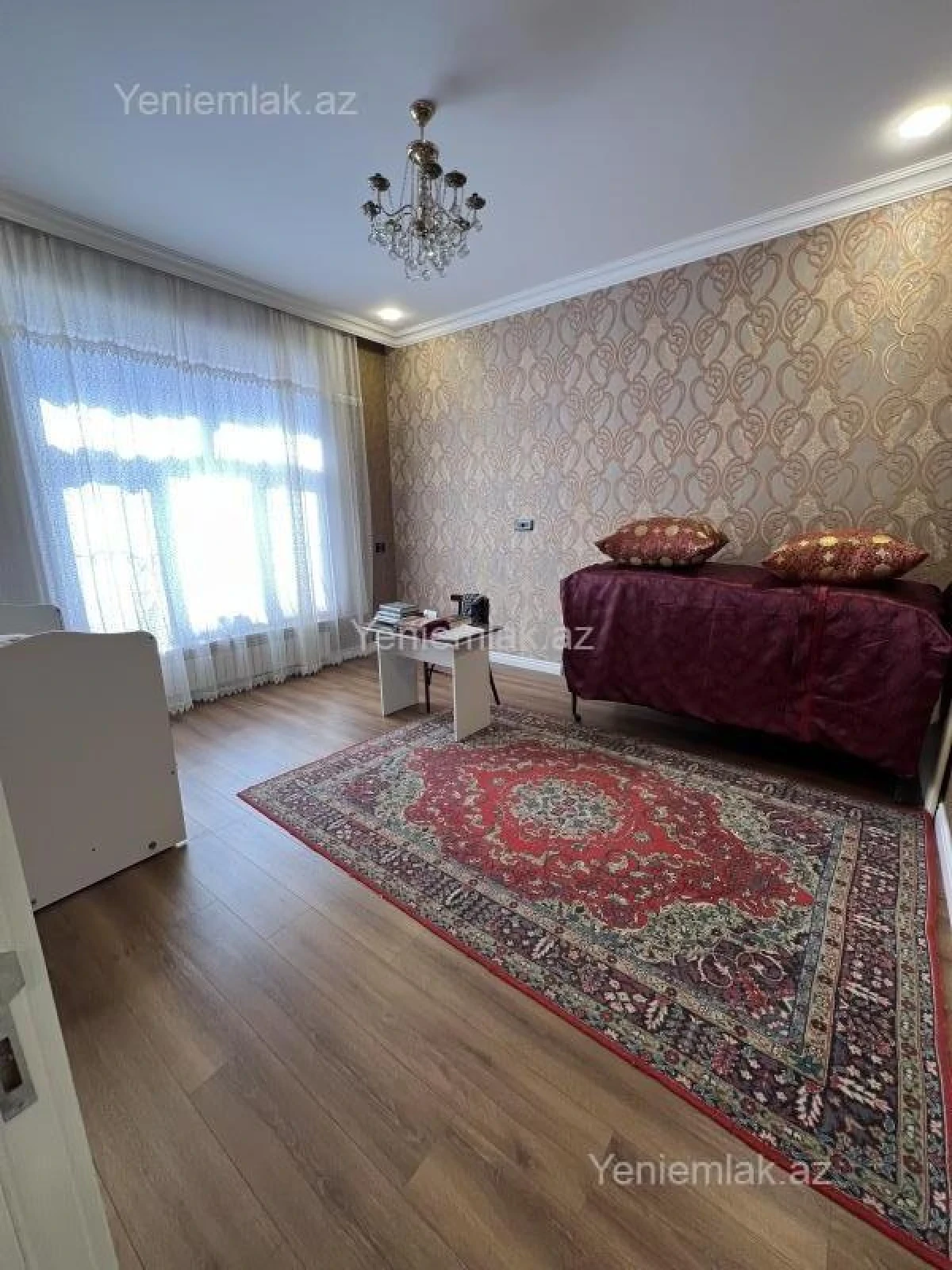 Satılır 7 otaqlı həyət evi 500 m²