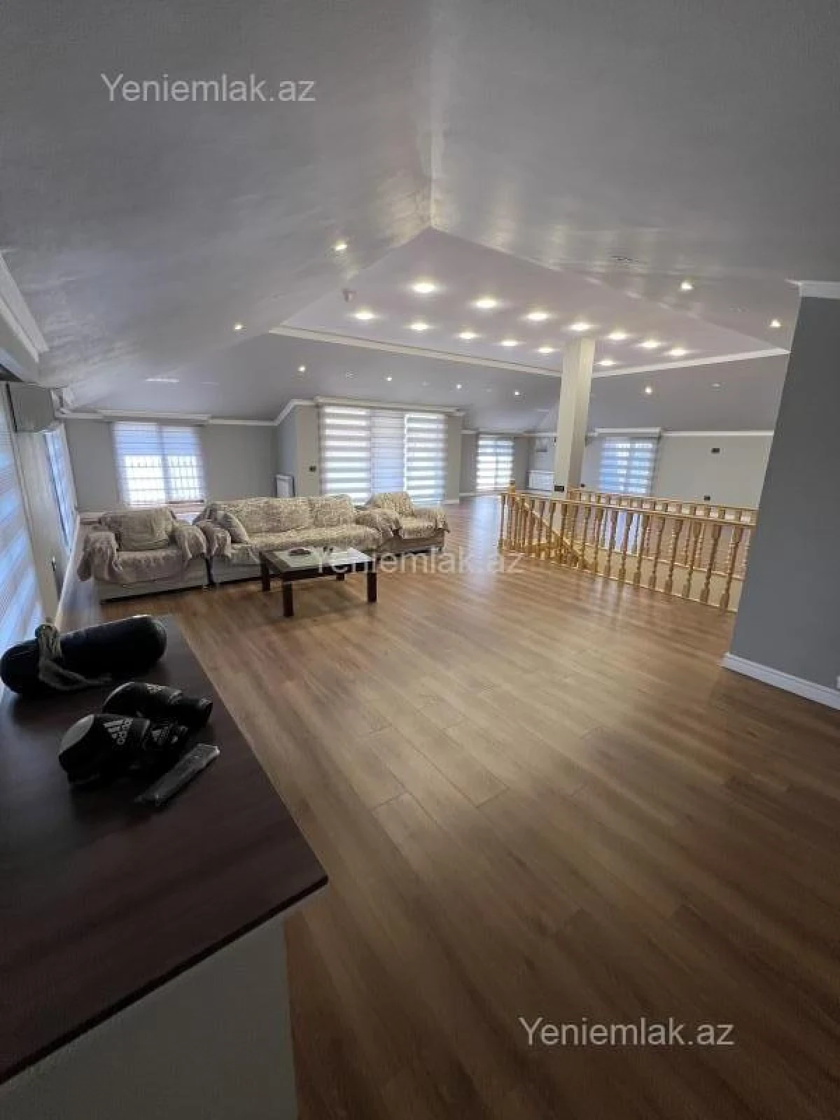 Satılır 7 otaqlı həyət evi 500 m²