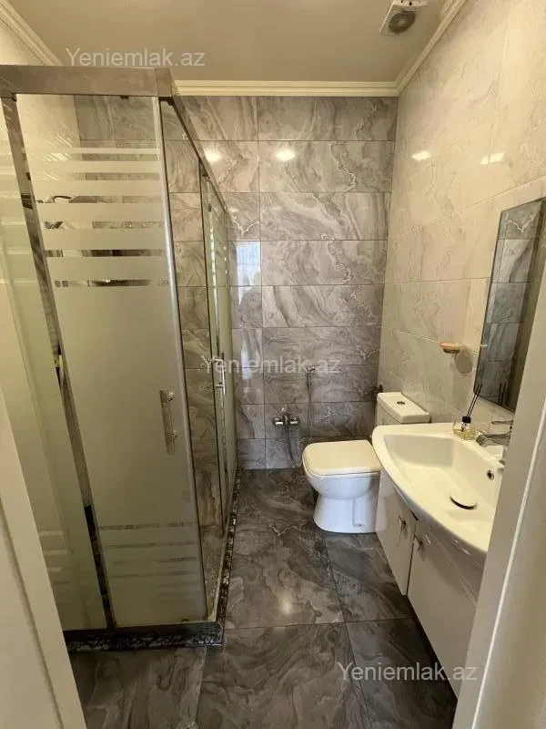Satılır 7 otaqlı həyət evi 500 m²