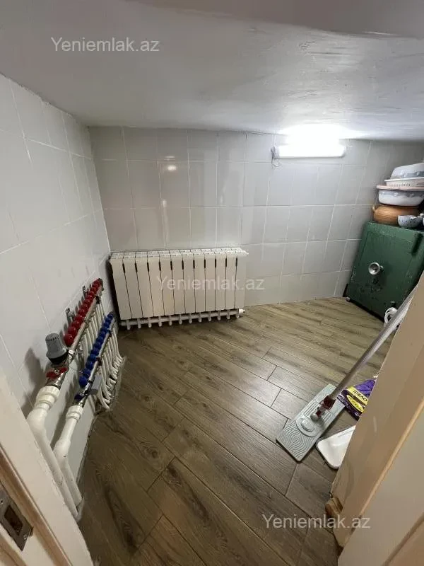 Satılır 7 otaqlı həyət evi 500 m²