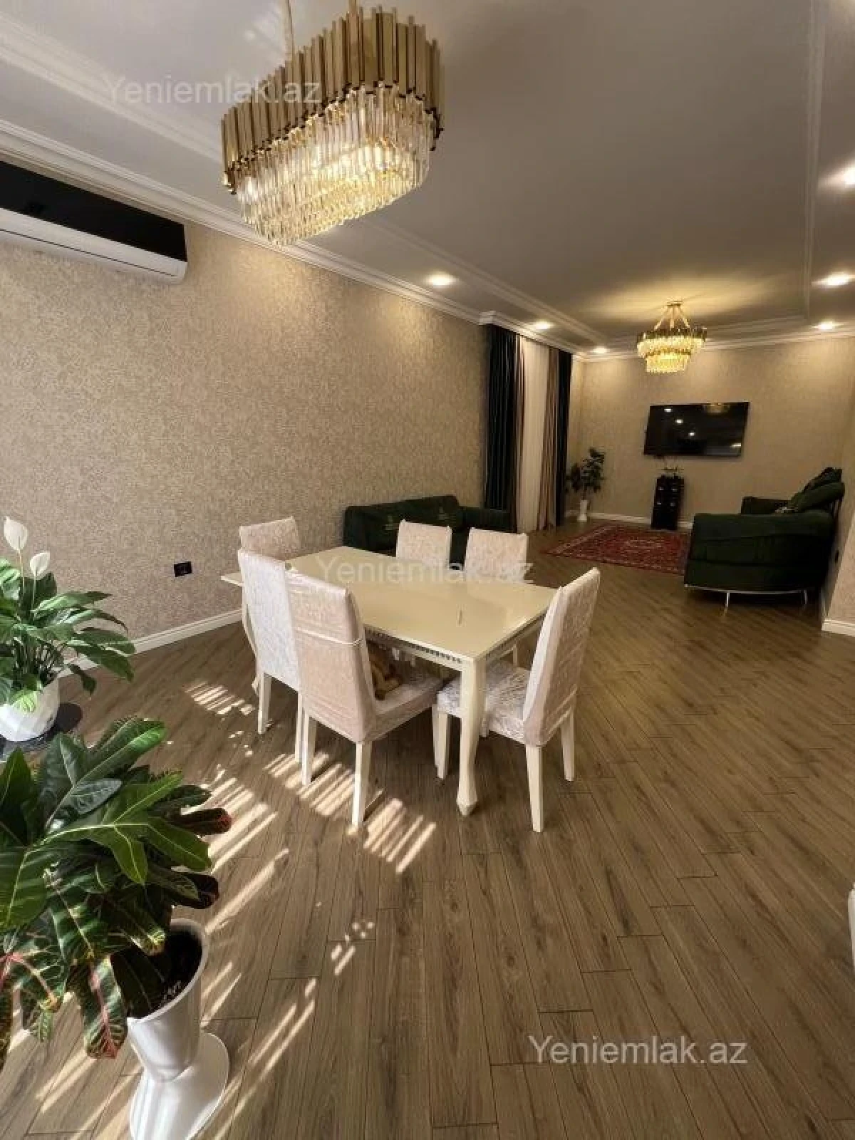 Satılır 7 otaqlı həyət evi 500 m²