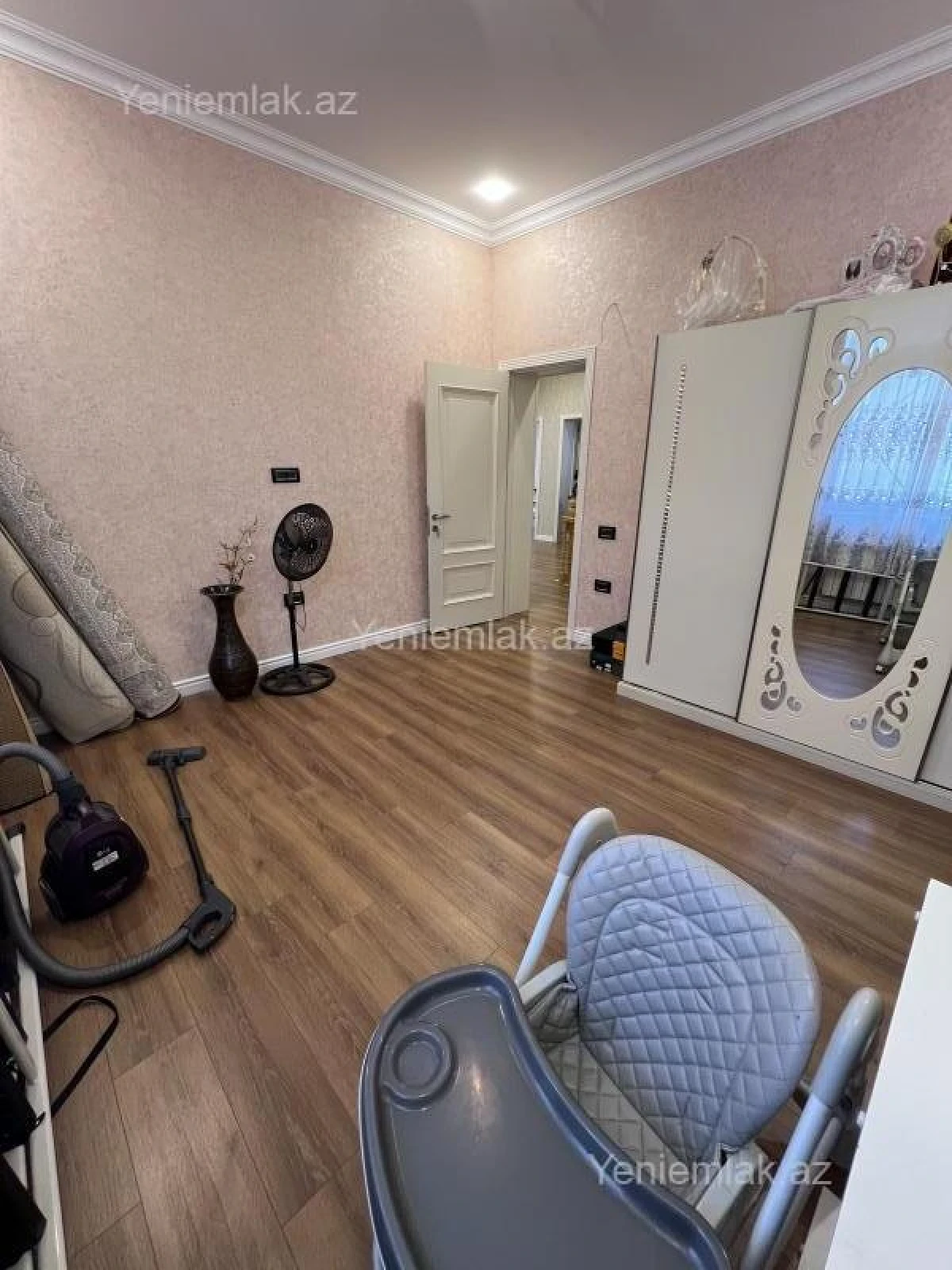 Satılır 7 otaqlı həyət evi 500 m²