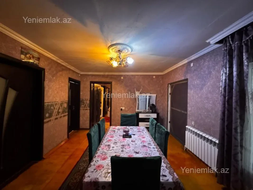 Satılır 4 otaqlı həyət evi 100 m²