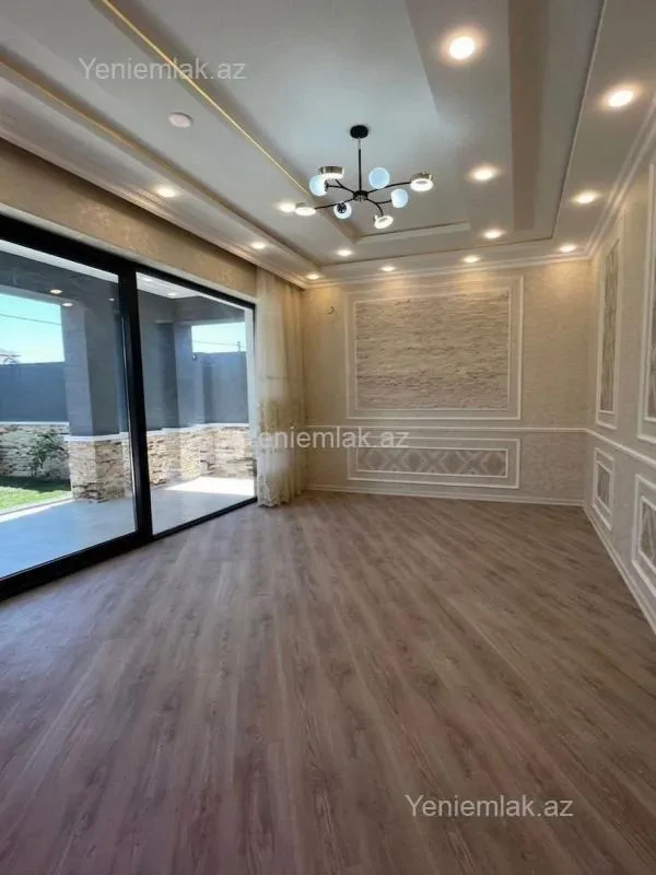 Satılır 5 otaqlı həyət evi 250 m²