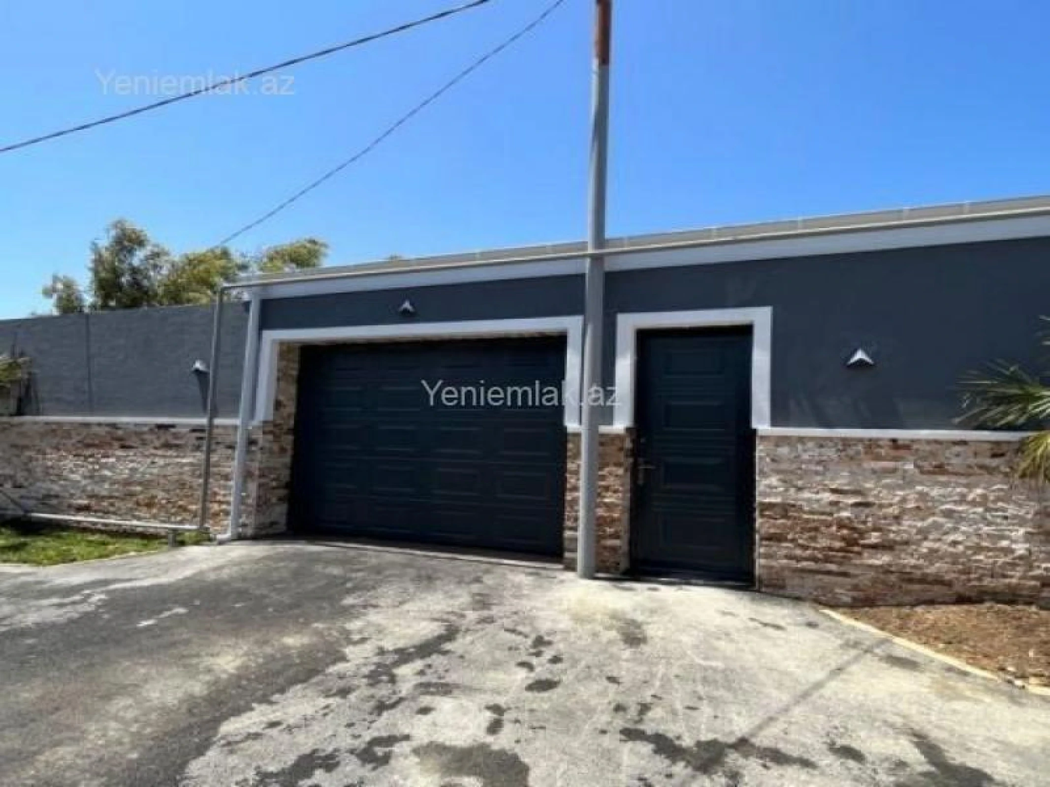 Satılır 5 otaqlı həyət evi 250 m²