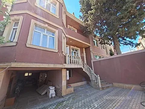 Satılır 5 otaqlı həyət evi 150 m²