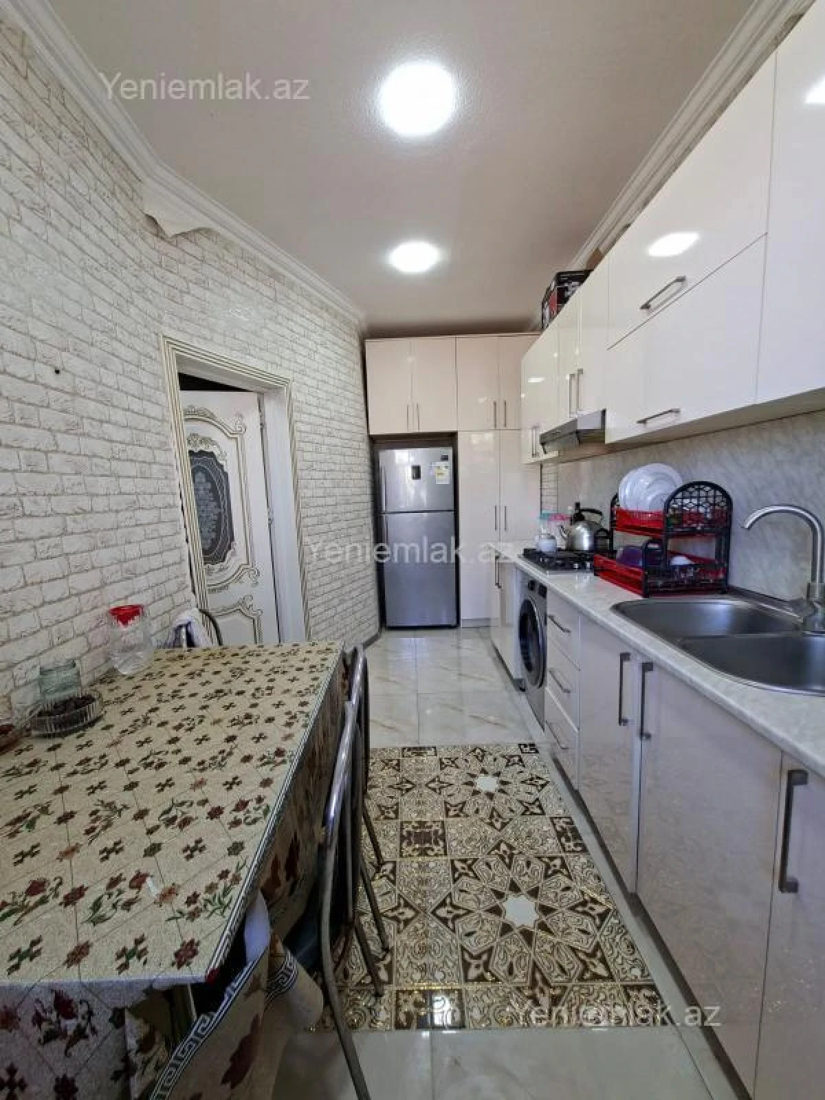 Satılır 5 otaqlı həyət evi 150 m²