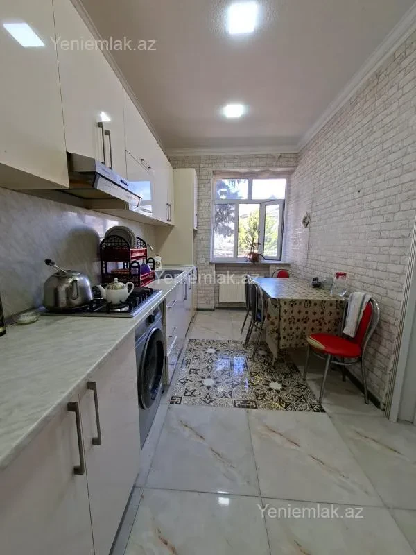 Satılır 5 otaqlı həyət evi 150 m²