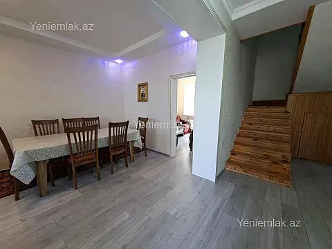 Satılır 5 otaqlı həyət evi 150 m²