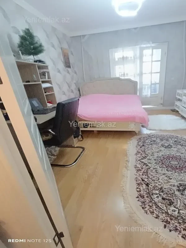 Satılır 2 otaqlı köhnə tikili 50 m²