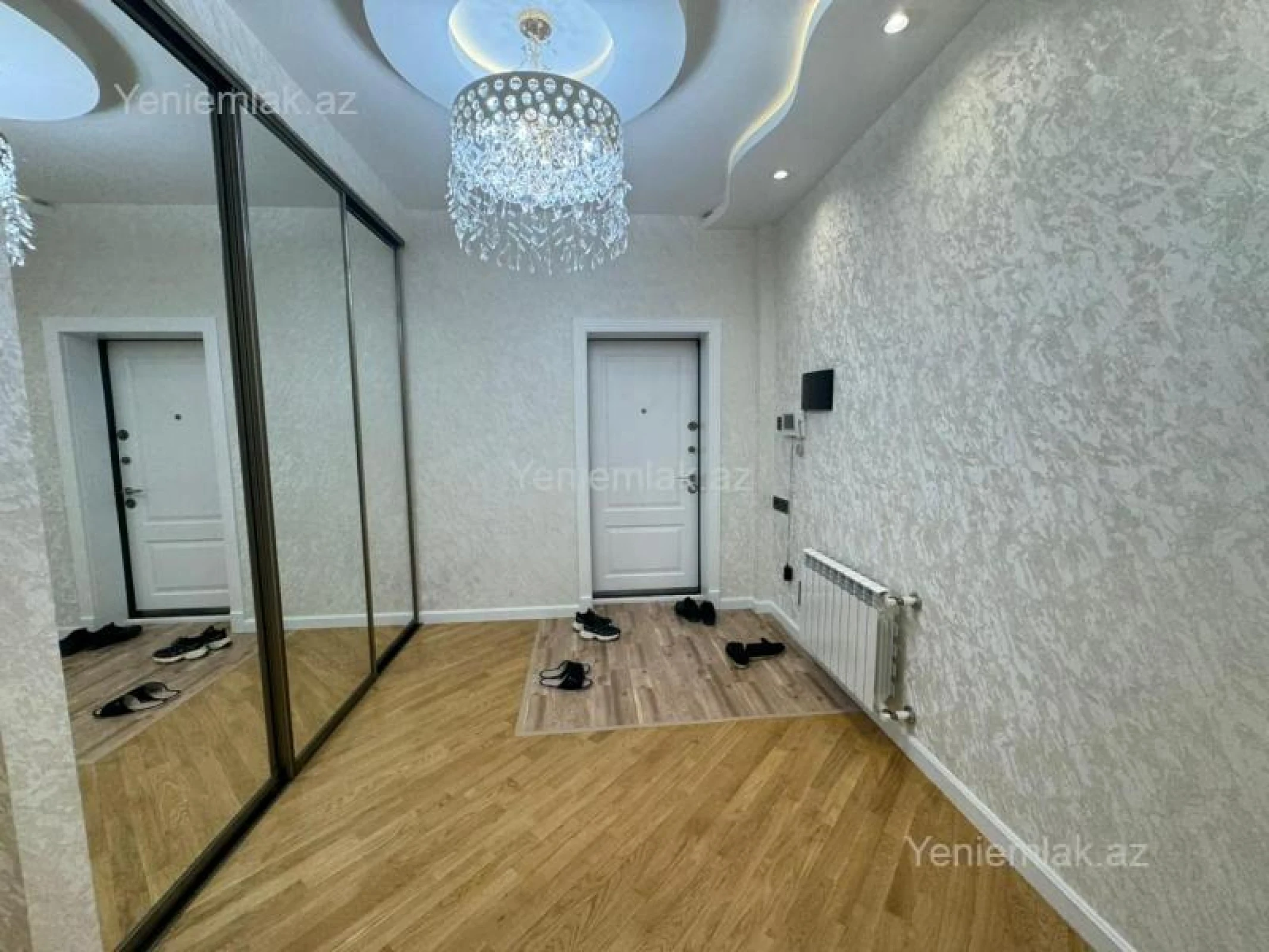 Satılır 3 otaqlı yeni tikili 120 m²