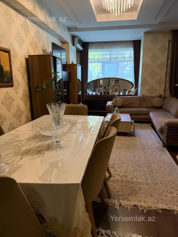 Satılır 3 otaqlı yeni tikili 90 m²