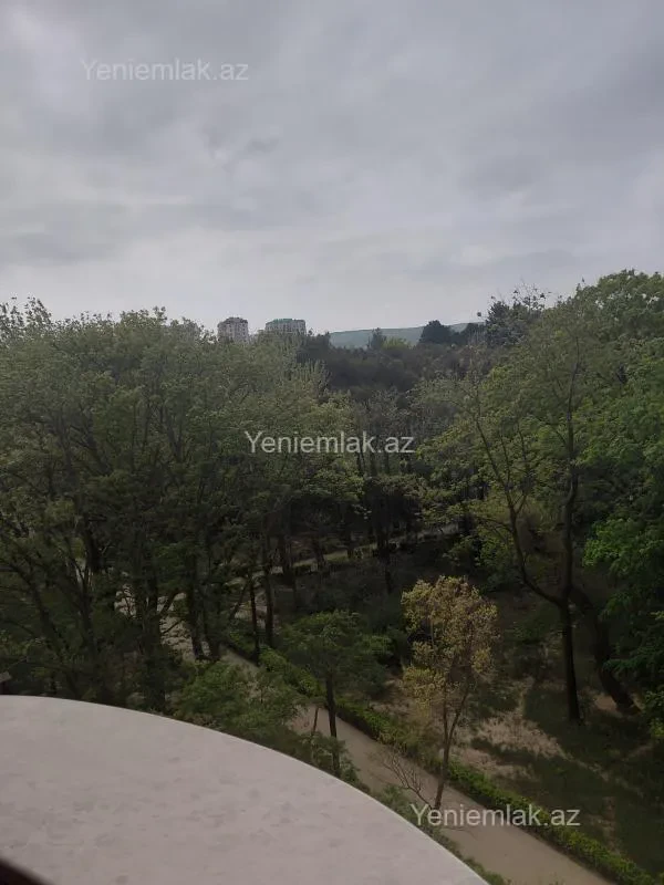 Satılır 4 otaqlı yeni tikili 110 m²