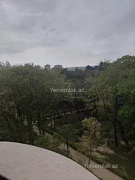 Satılır 4 otaqlı yeni tikili 110 m²