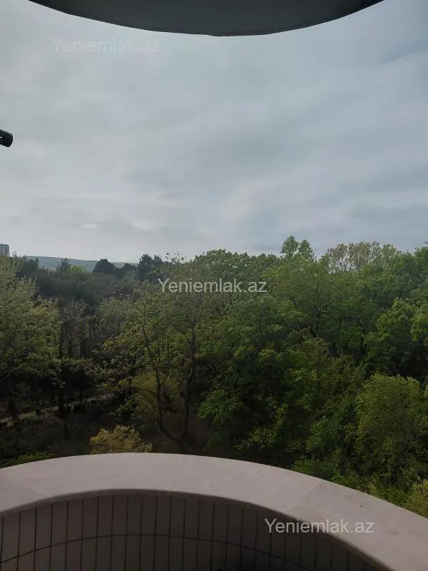 Satılır 4 otaqlı yeni tikili 110 m²