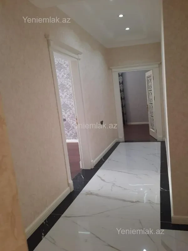 Satılır 4 otaqlı yeni tikili 110 m²