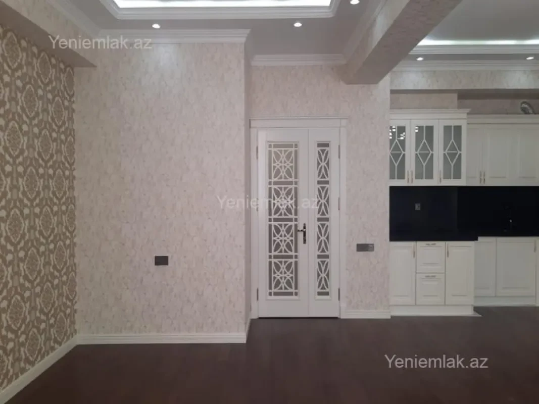 Satılır 4 otaqlı yeni tikili 110 m²