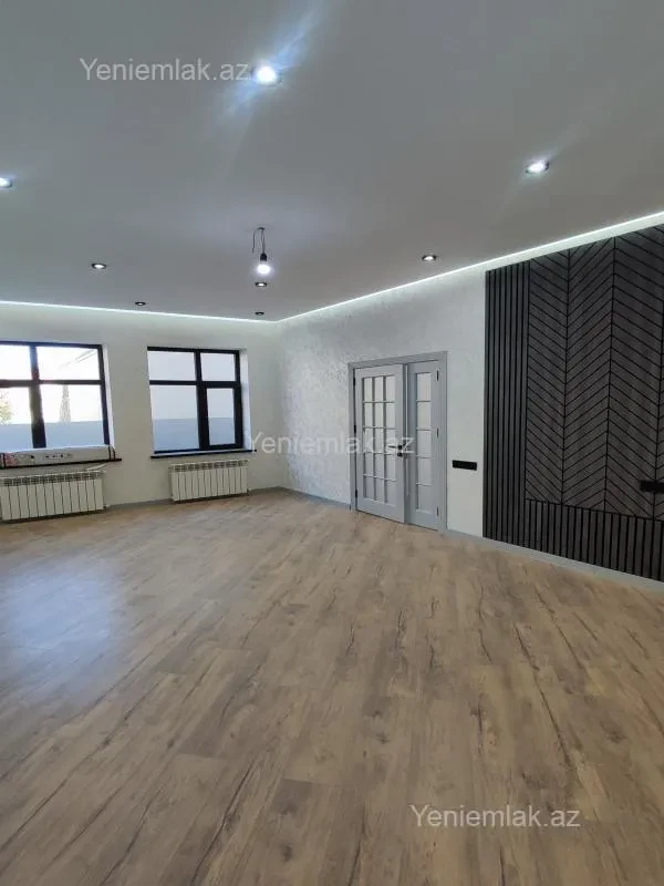 Satılır 4 otaqlı həyət evi 200 m²
