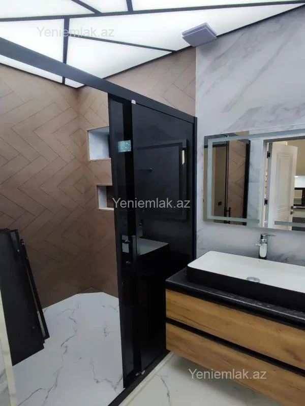 Satılır 4 otaqlı həyət evi 200 m²