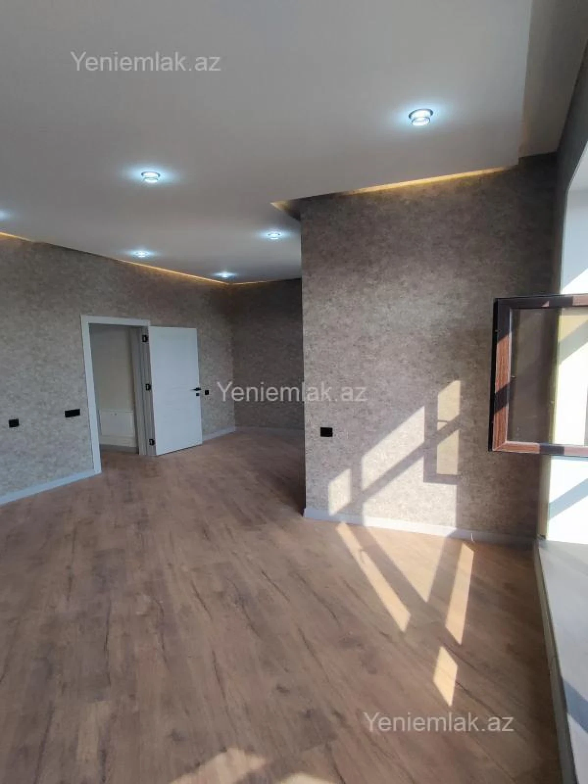Satılır 4 otaqlı həyət evi 200 m²