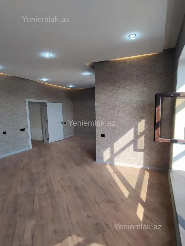 Satılır 4 otaqlı həyət evi 200 m²