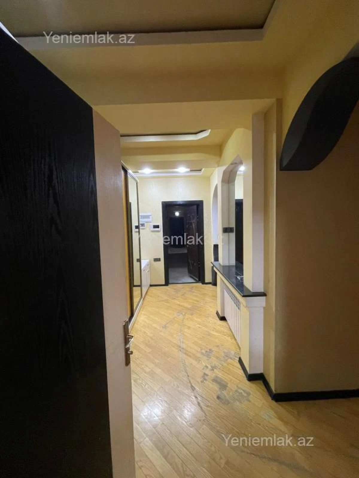 Satılır 3 otaqlı yeni tikili 97 m²