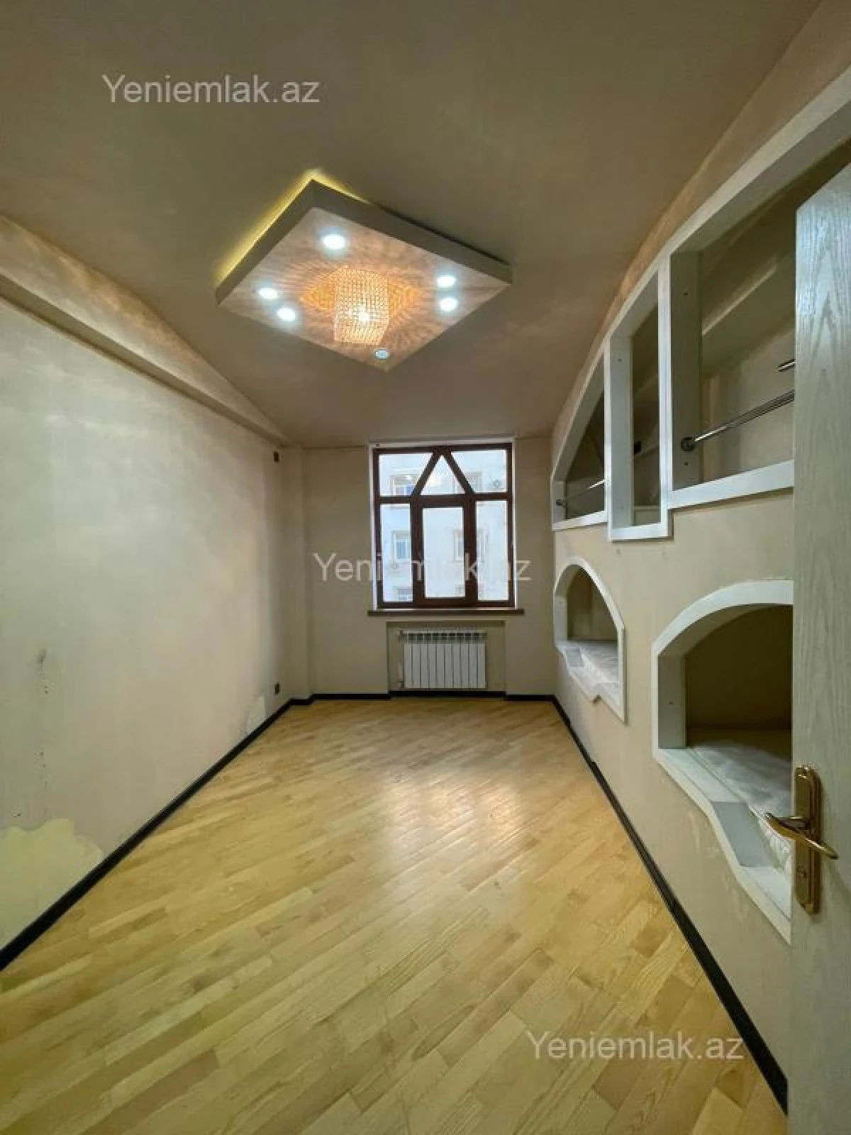 Satılır 3 otaqlı yeni tikili 97 m²
