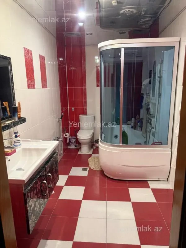 Satılır 3 otaqlı yeni tikili 128 m²